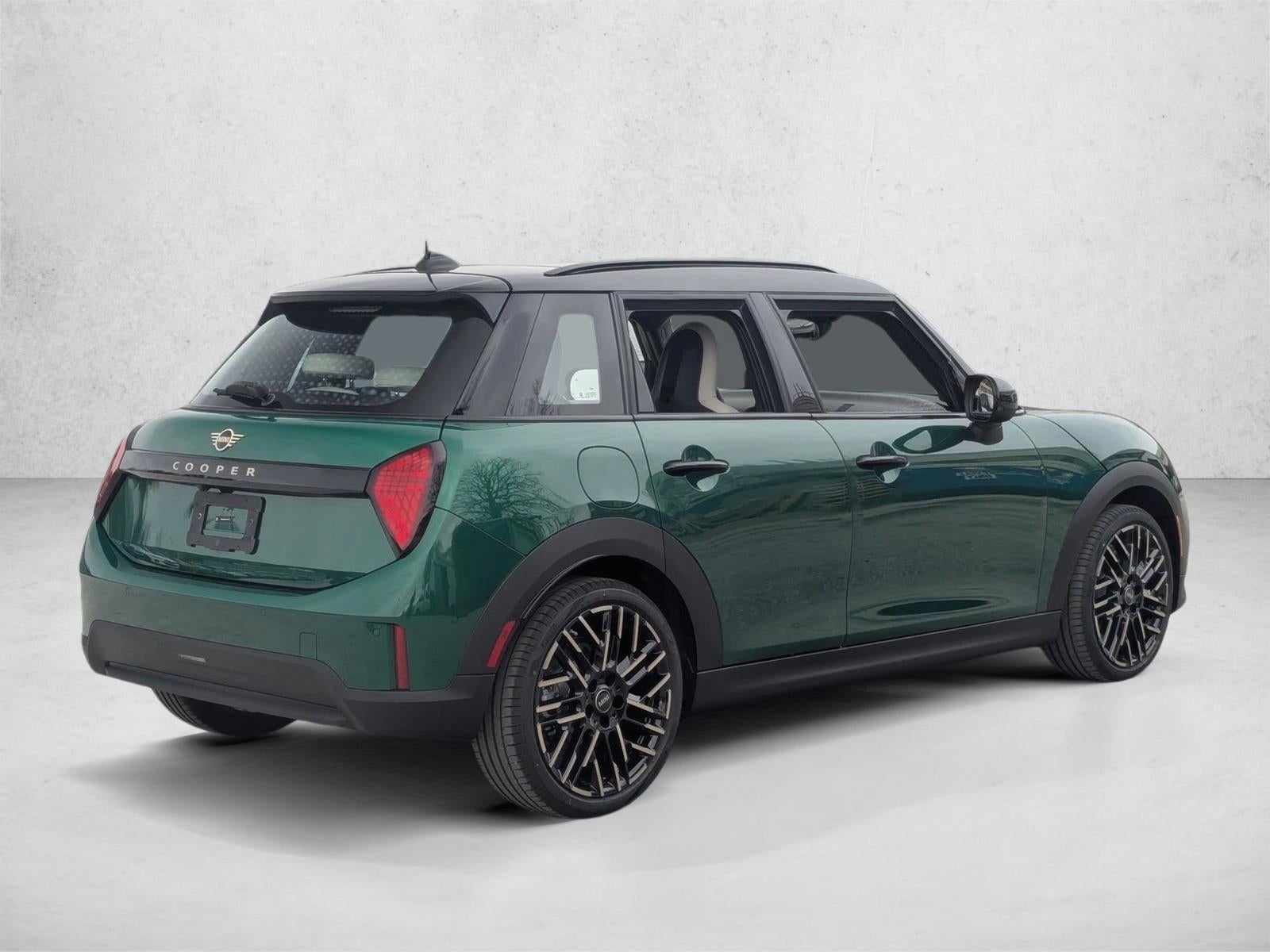mini hardtop 4 door 2026 WMW43GD05T2Y31110 image mini hardtop 4 door 2026 WMW43GD05T2Y31110 image